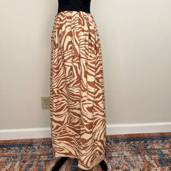 Ulla Johnson Ember Skirt in Gazelle - Picture 8 of 12